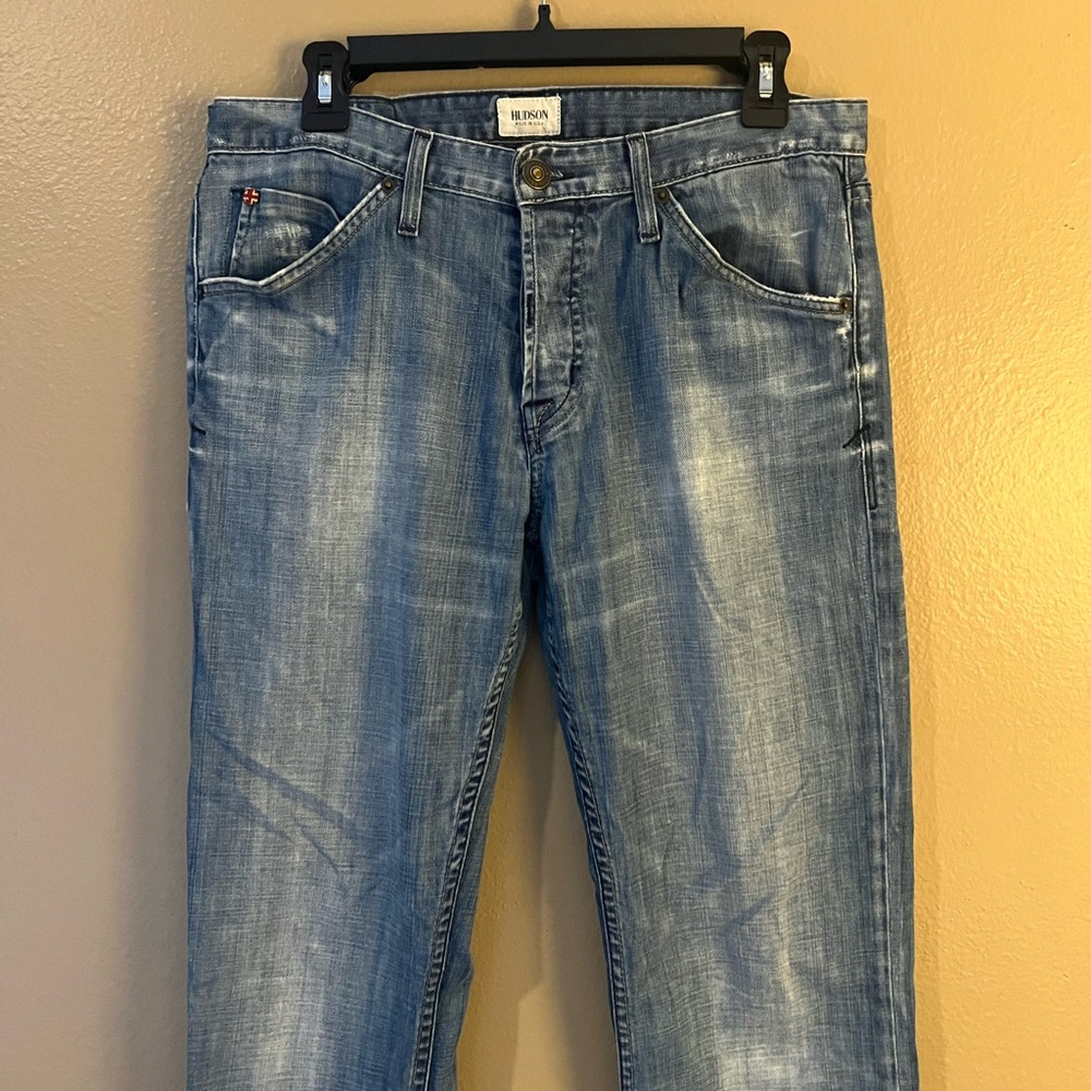 Hudson straight jean. 32/32